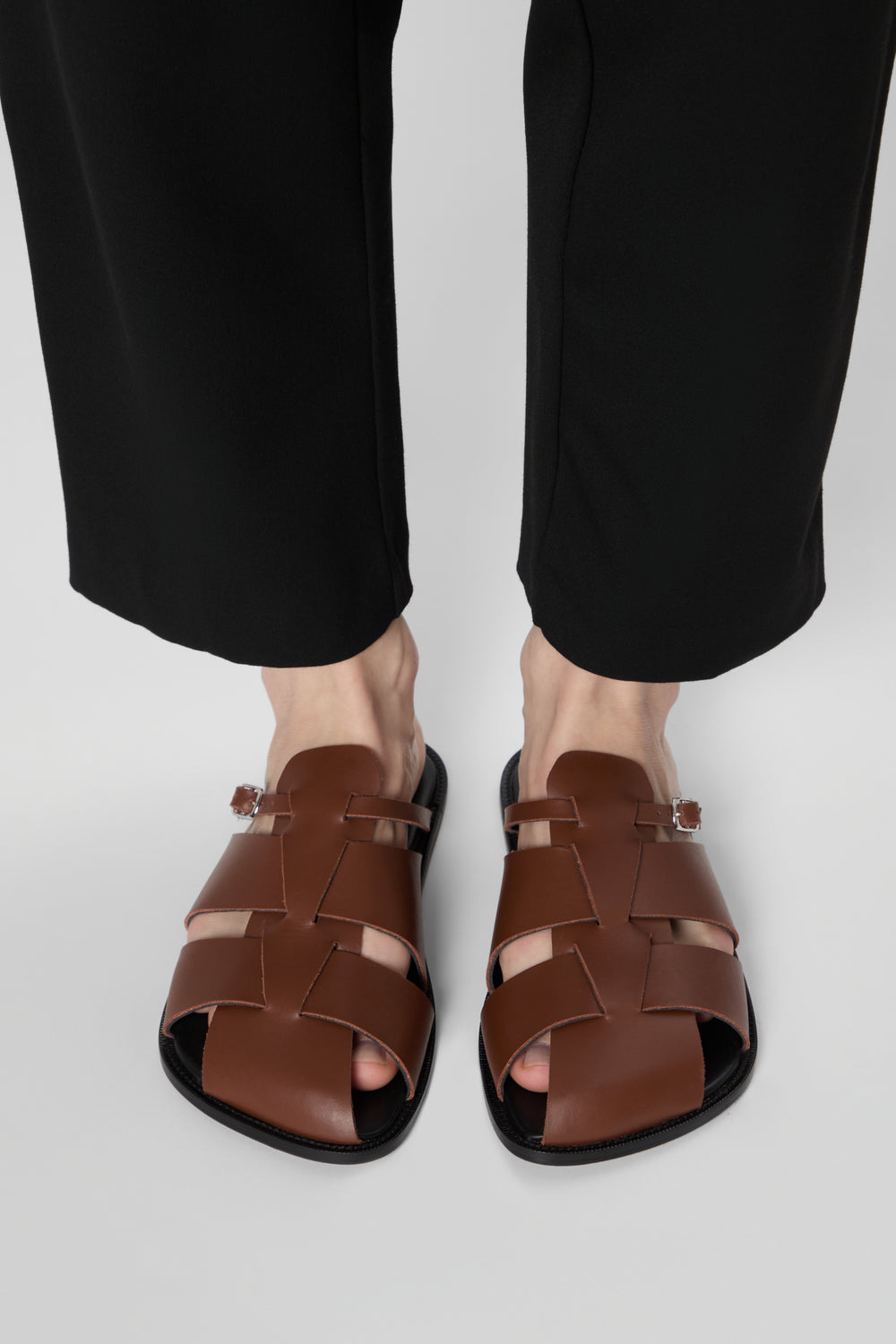 Astrid Fisherman Slippers