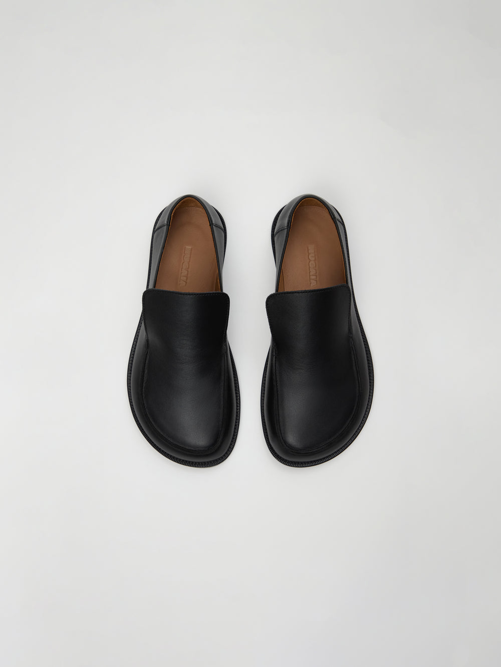 Allure Timeless Loafers in Black Leather