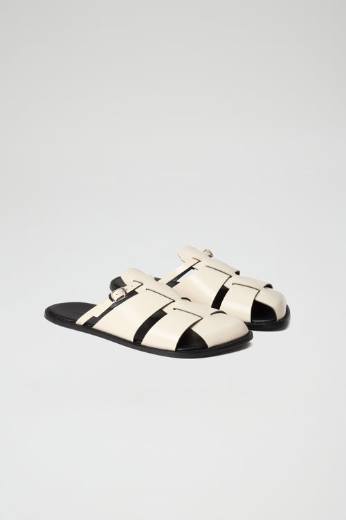 Astrid Fisherman Slippers in Chalk Leather