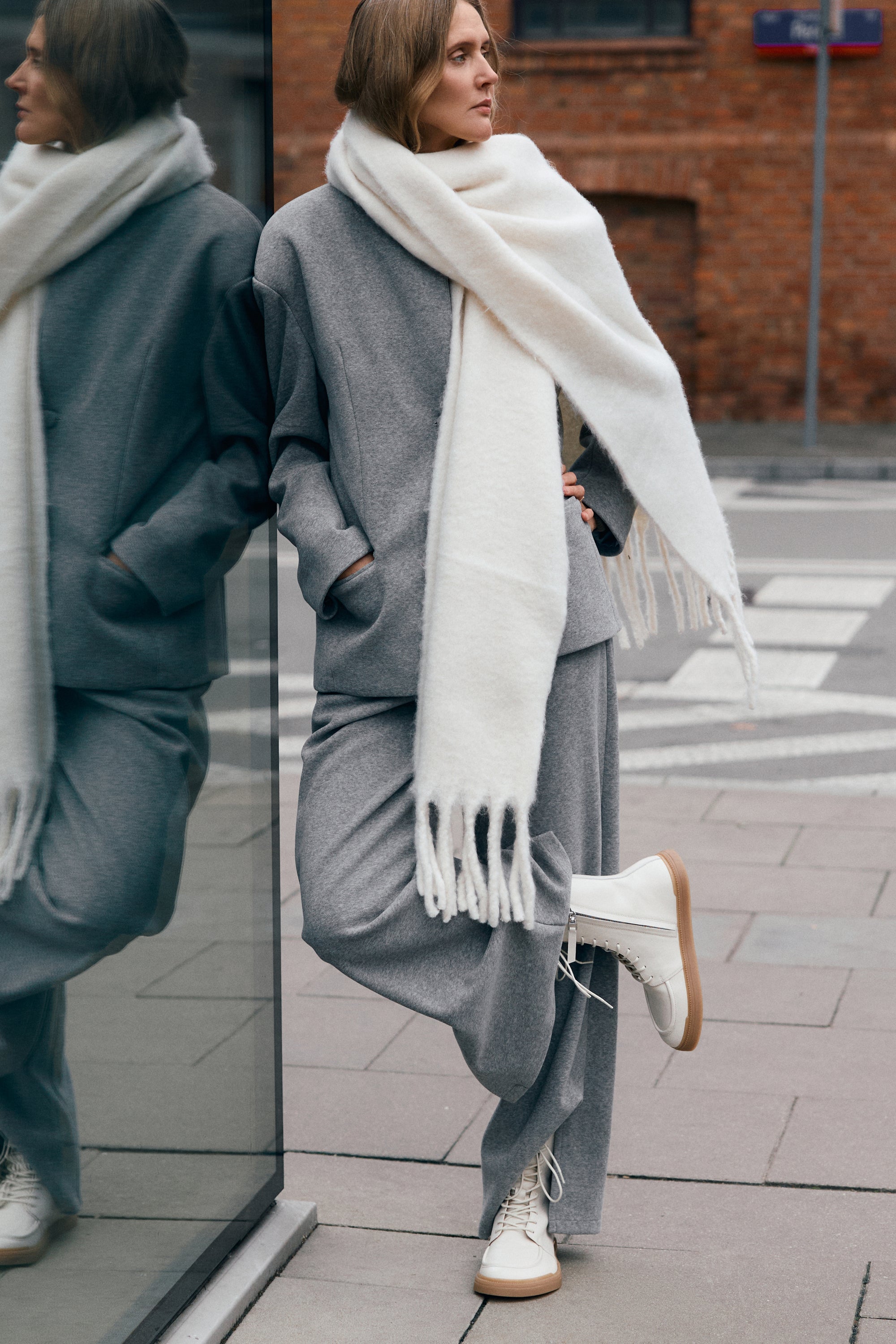 Roanna Lace Mid Boot