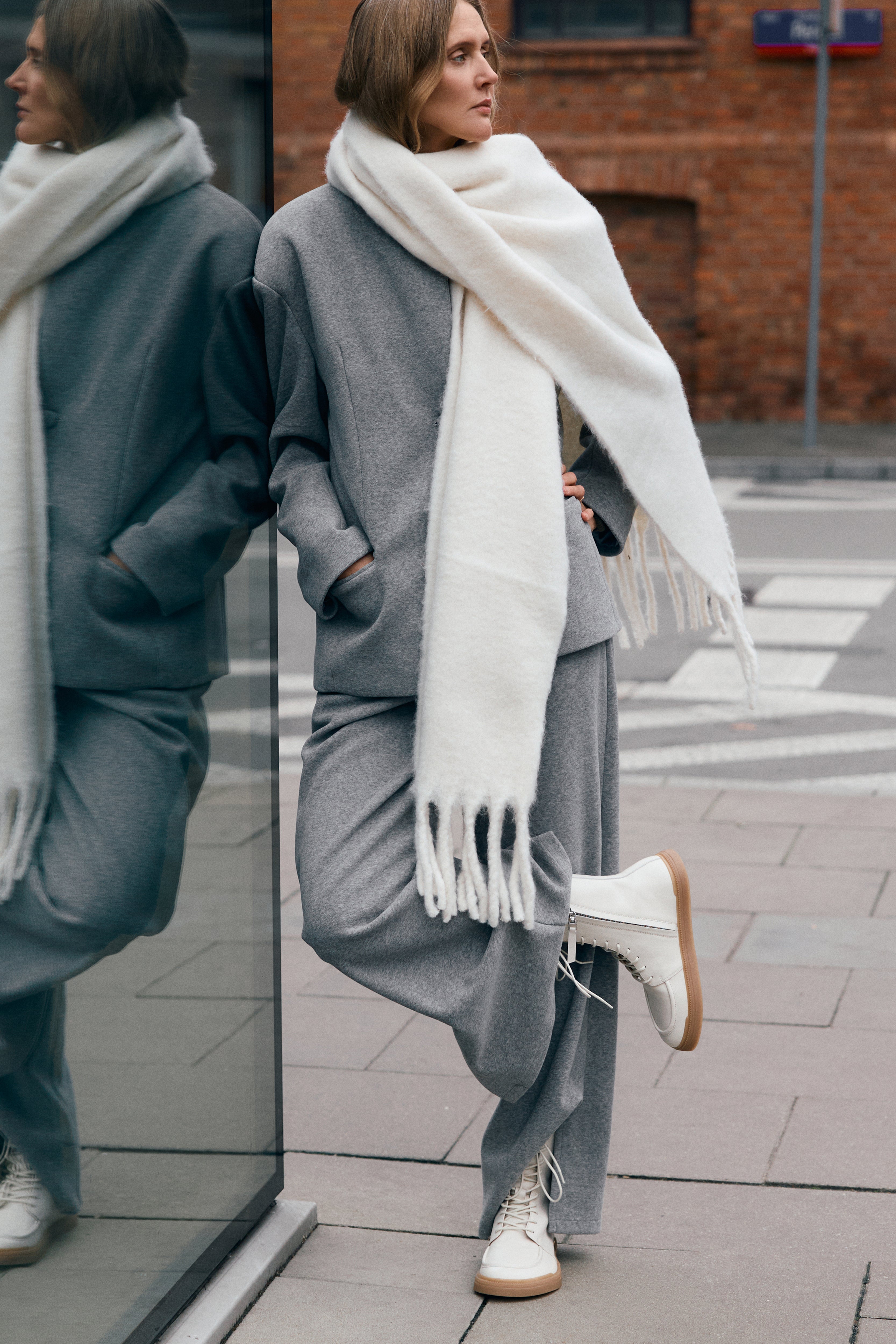 Roanna Lace Mid Boot