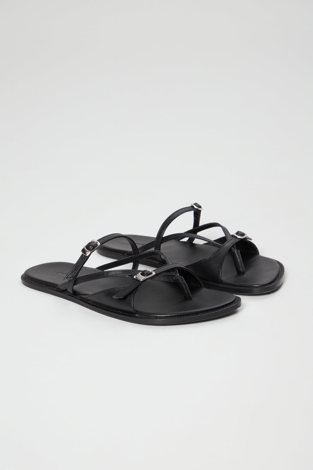 Ria Thong Straps Sandals