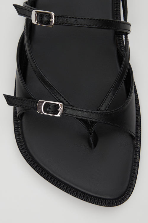 Ria Thong Straps Sandals in Black Leather