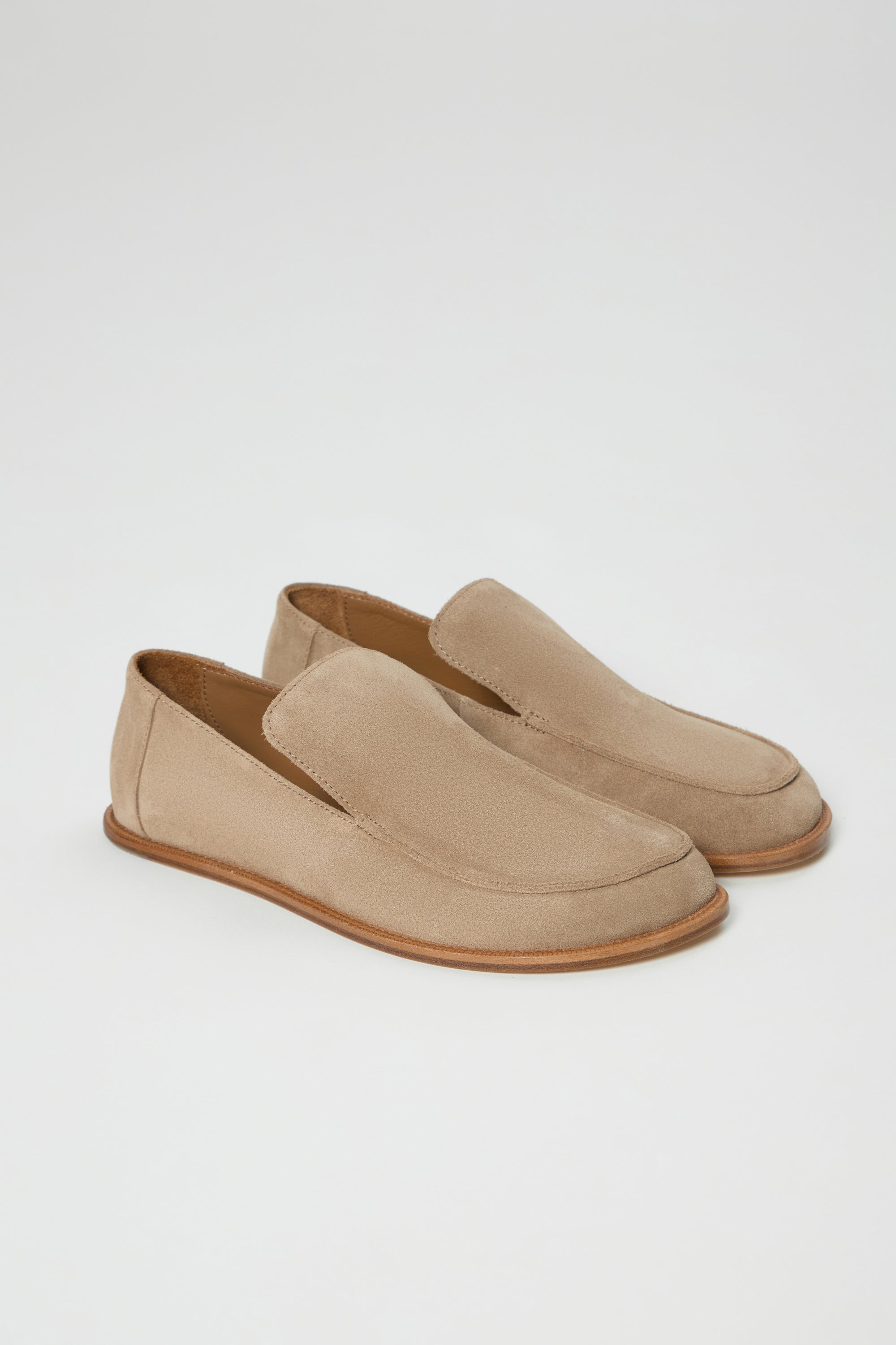 Allure Timeless Loafers in Taupe Suede